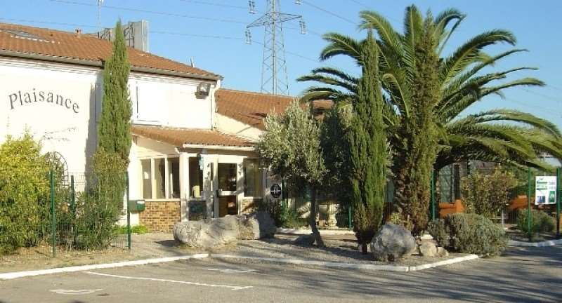 Brit Hotel Plaisance A9/A61 Narbonne Exterior foto